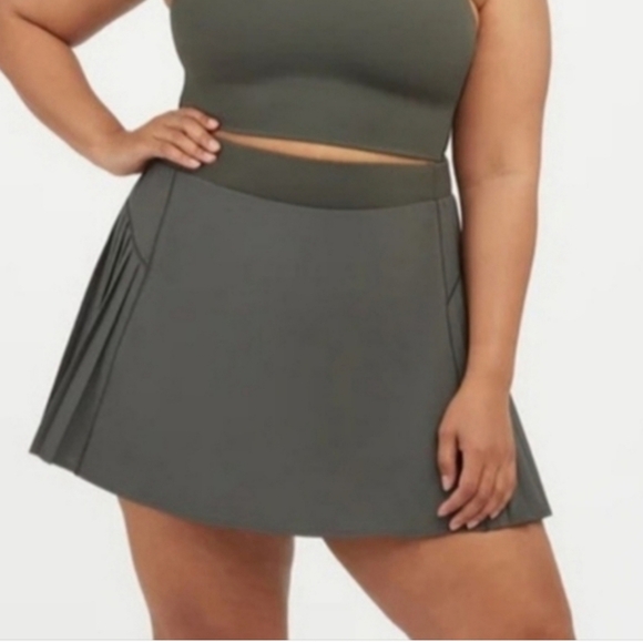 Spanx Get Moving Pleated Skort Size 2X - Picture 1 of 8